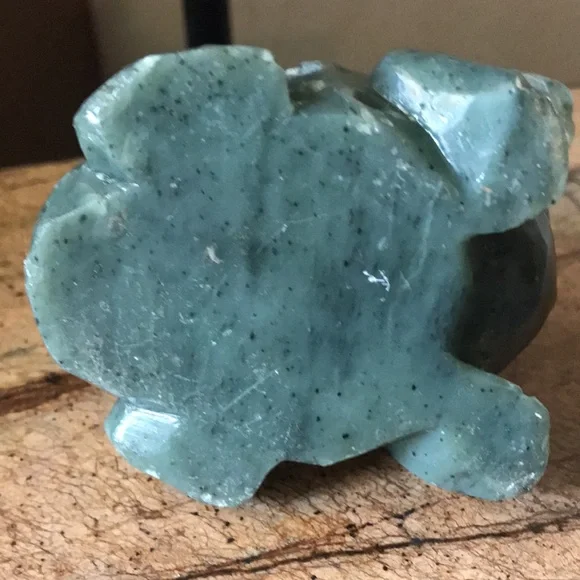 Vintage Heavy Jade Handcarved Frog Detailed